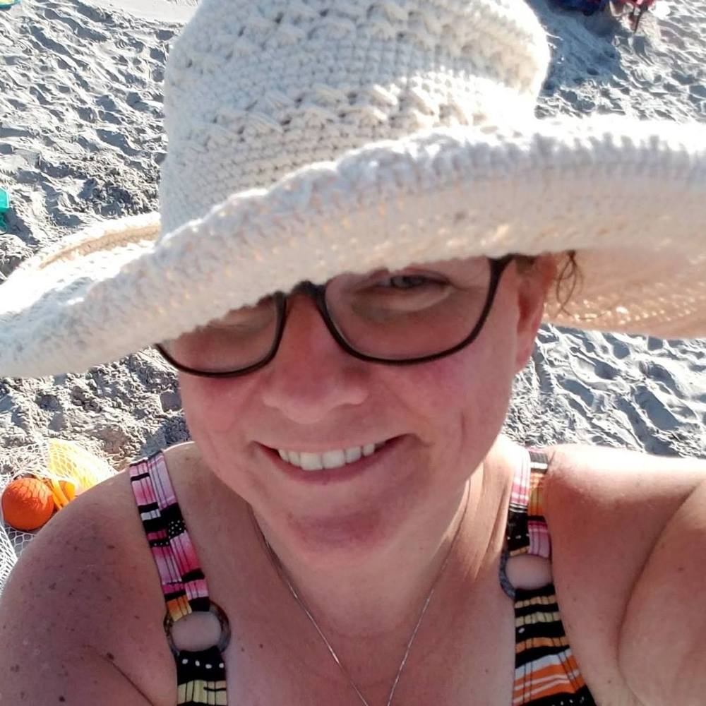 Meet your Posher, Adrienne